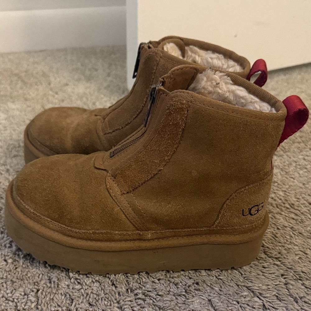 Kids Platform UGG Tan Suede Boots with Red Pull Tabs